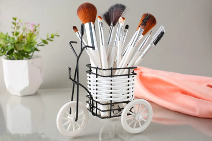 BN cycle makeup brushes